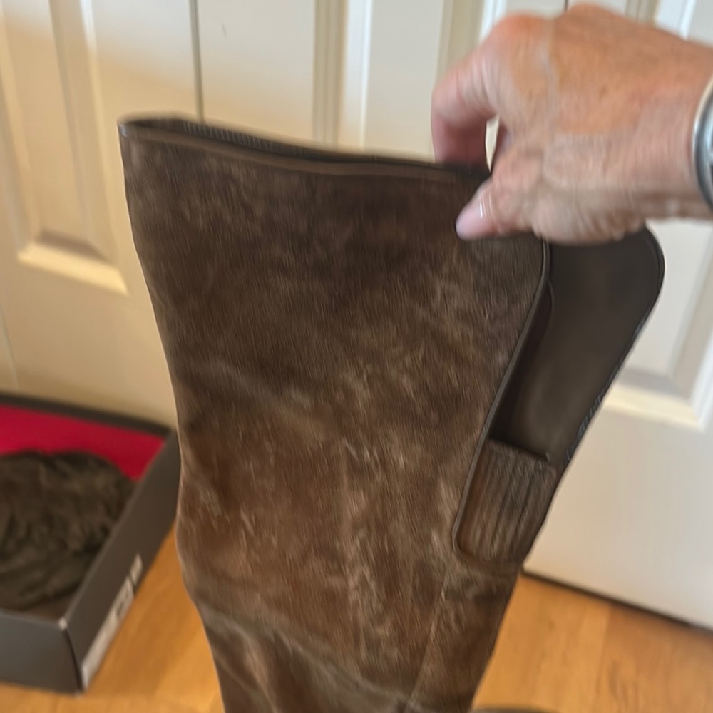 Brown suede Leather Knee-High Boots - Picture 7 of 8